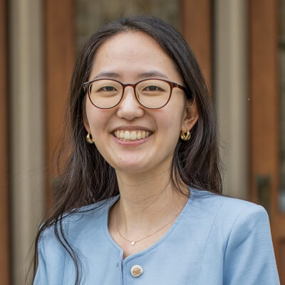 A portrait of Hyejin Lee.