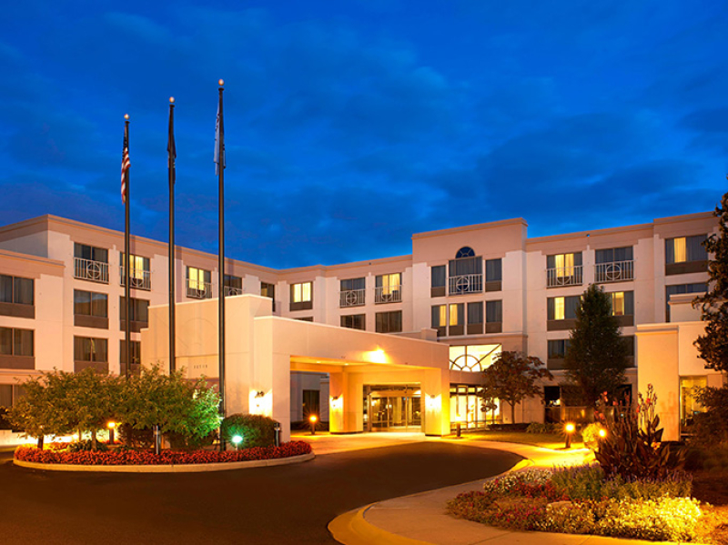 Exterior view of Detroit Metro Airport Marriott.
