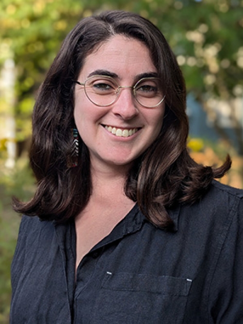 A portrait of Melissa Itzkowitz.