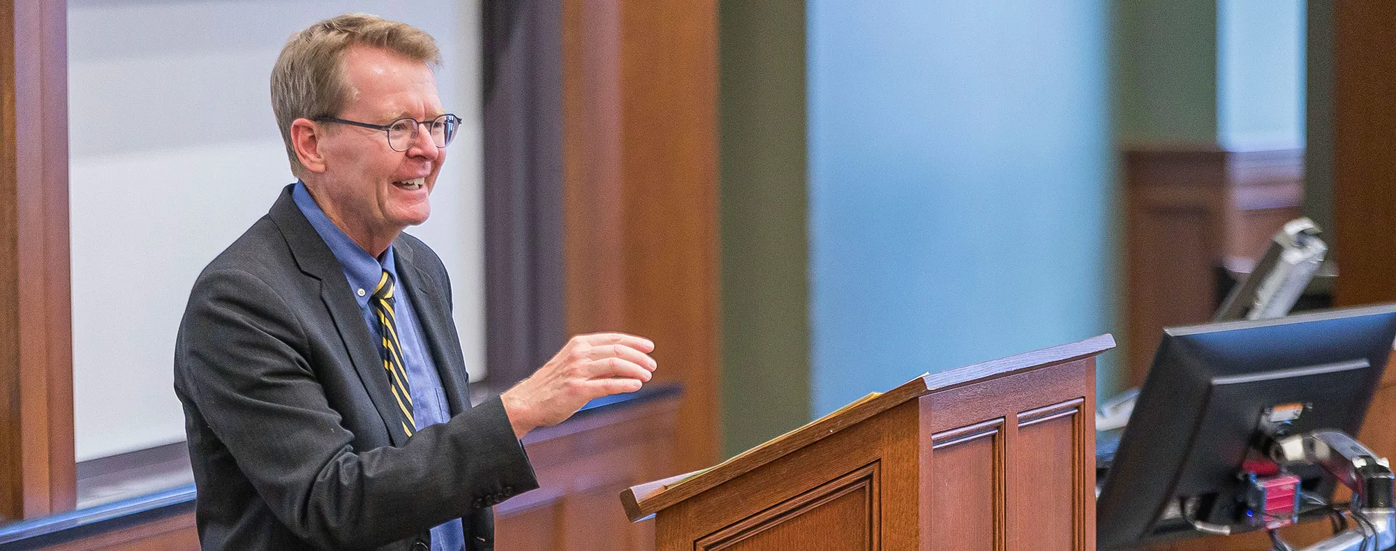 At U-M’s annual Constitution Day commemoration, conservative law professor Michael Stokes Paulsen outlined the argument that Donald Trump is ineligible to run for president in 2024, based on provisions in Section 3 of the 14th Amendment to the Constitution. 