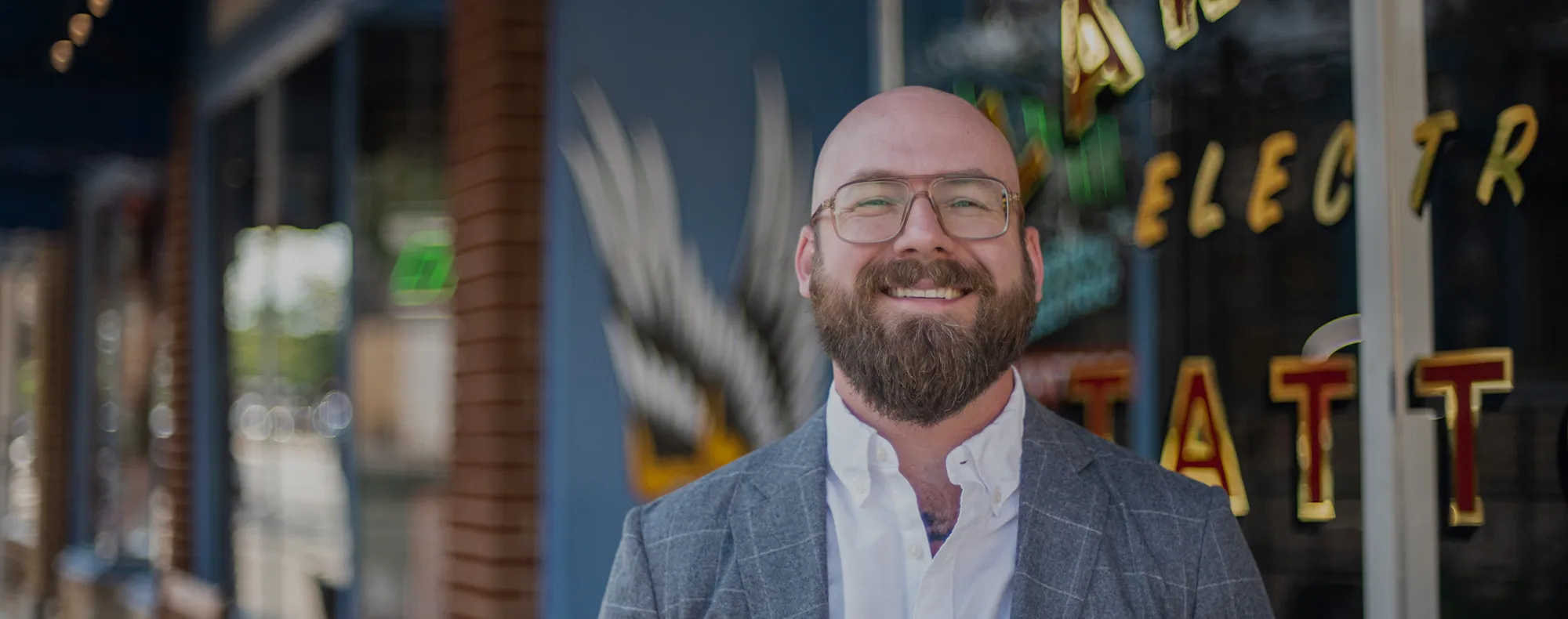 Environmental portrait of Aaron Perzanowski