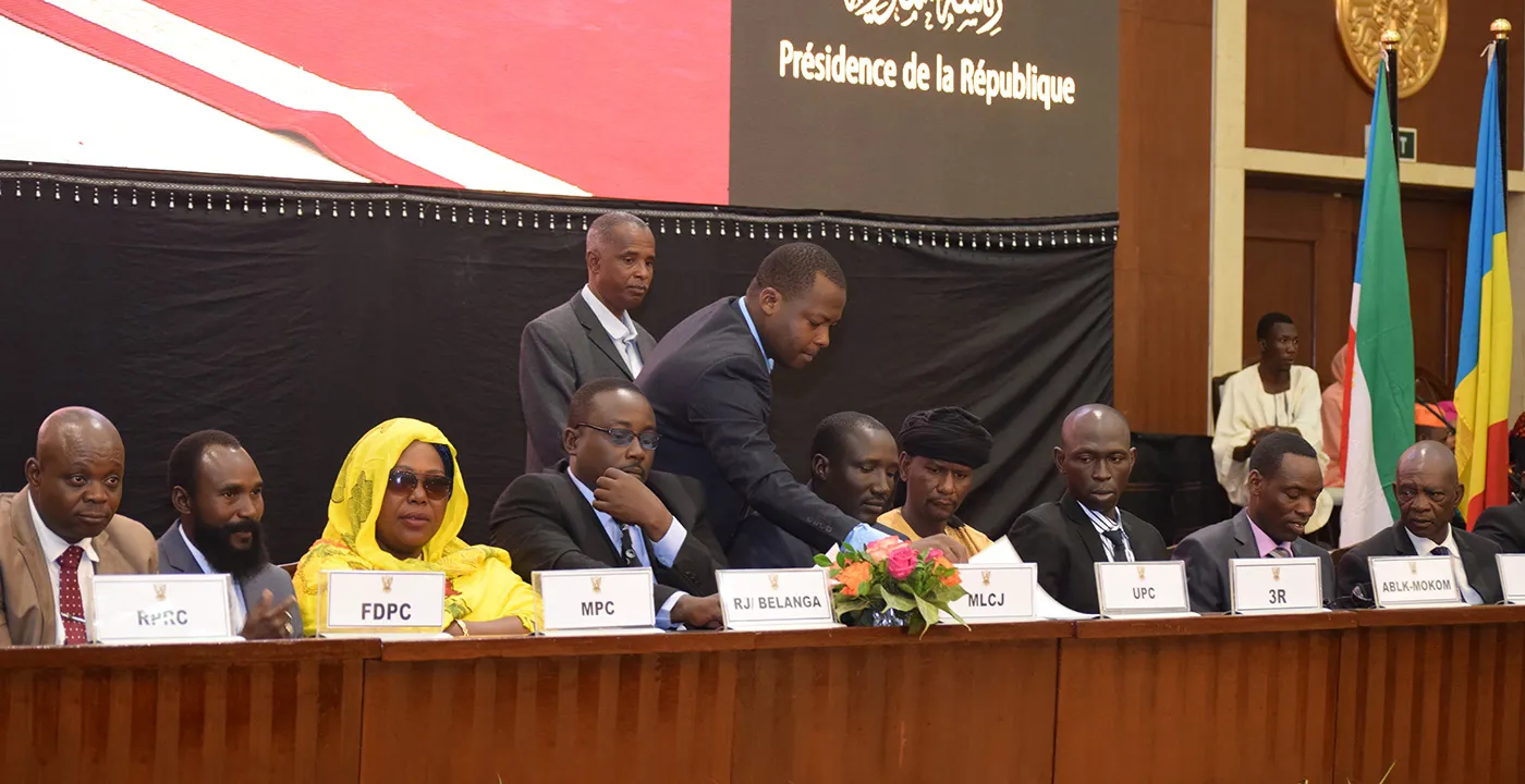 Zakaria Daboné participating in negotiations