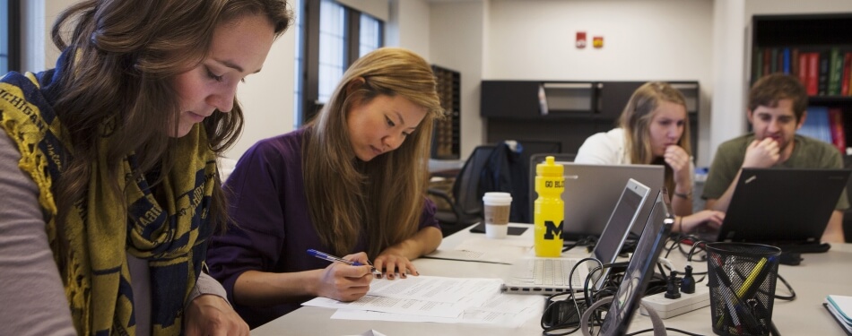Students working in a legal clinc