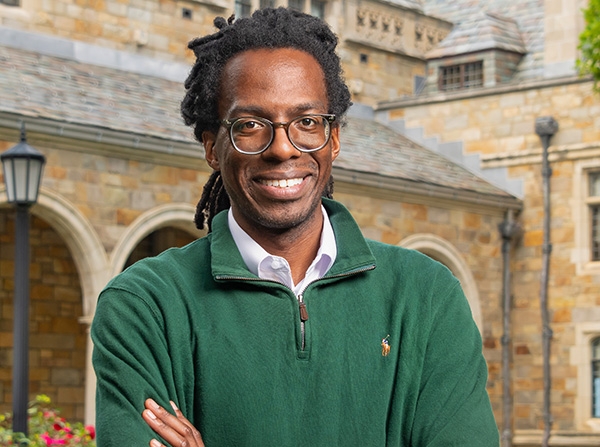 A portrait of Leon Boykins, 2L.