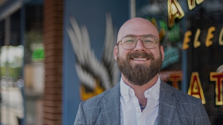 Environmental portrait of Aaron Perzanowski