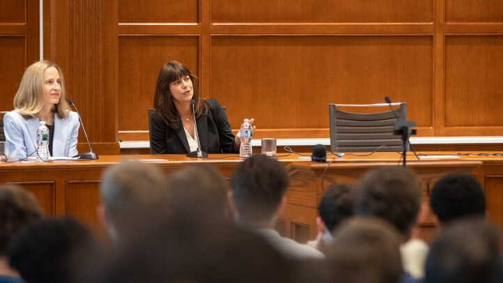 Elizabeth Prelogar and Professor Leah Litman, ’10 speaking to the law school community.