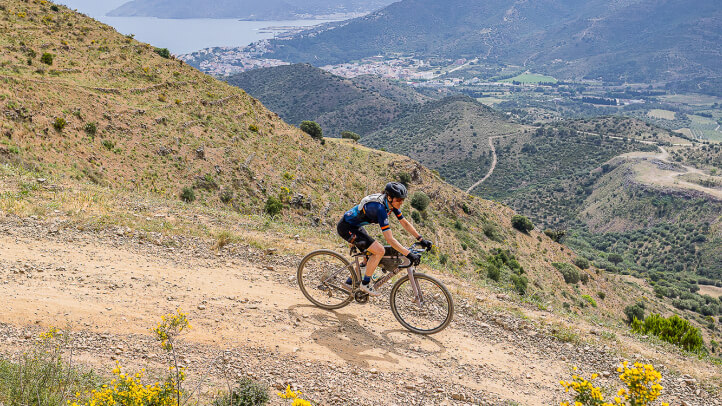 Amanda Rauh-Bieri races in the Traka
